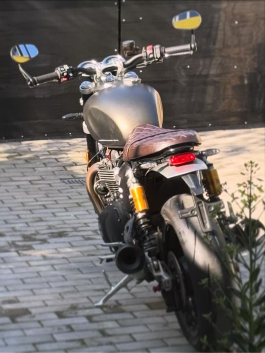 Triumph Speed Twin 1200