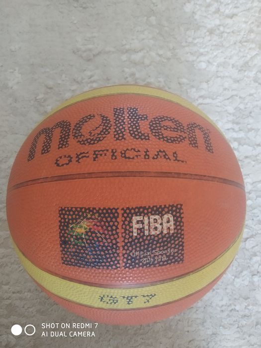 Molten GT7 basketbol toʻpi yangi