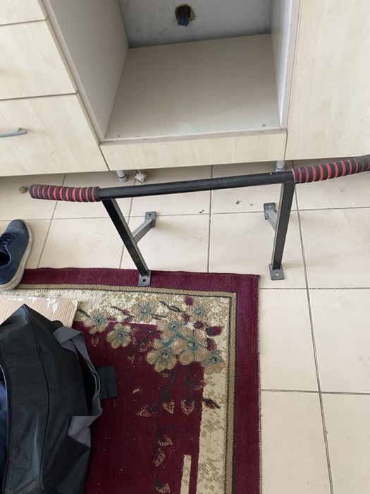 Продам турник срочно
