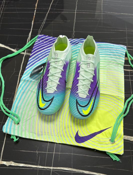 Ghete de fotbal Nike