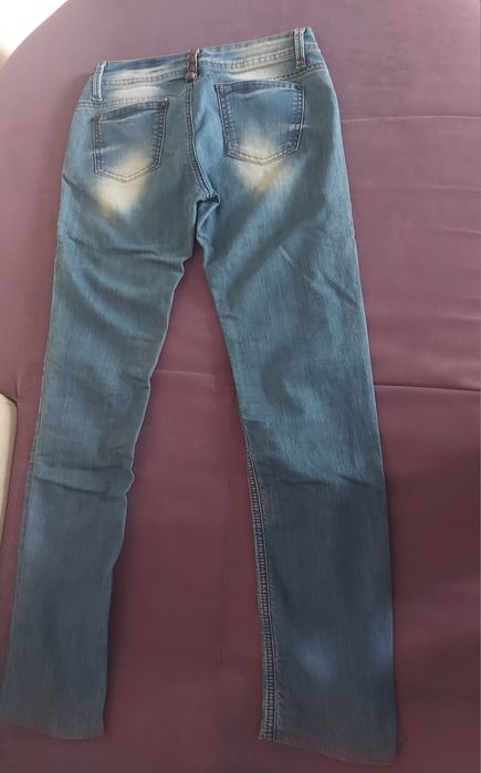 Дамски дънки и панталони