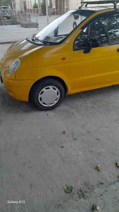 Matiz sotiladi 2004 chi,metan 2025 yangi