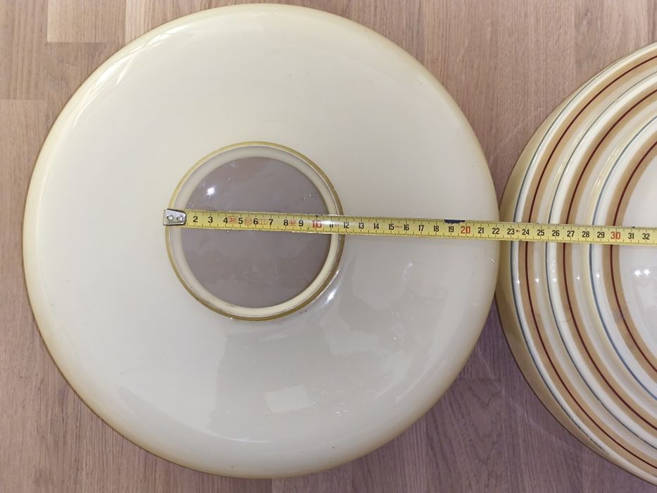 Стъклени абажури