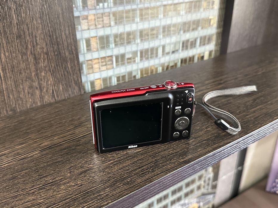 Nikon Coolpix S3500 Быстрым Торг!