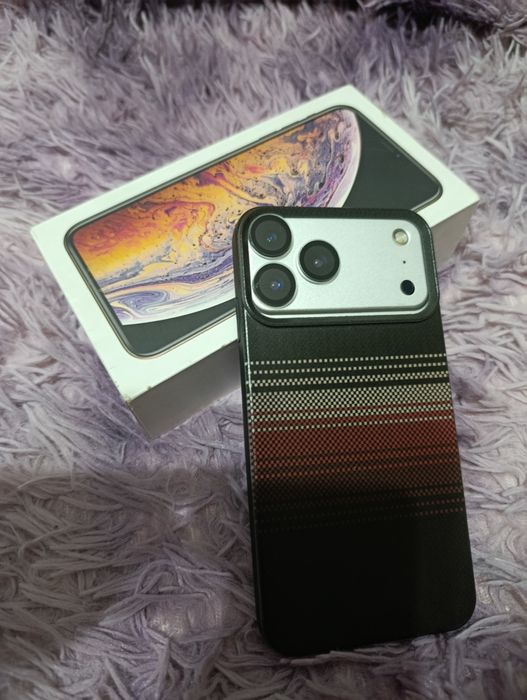 Iphone xs max srochna sotiladi