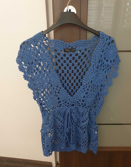 Top tricot albastru potrivit M, L, XL vesta