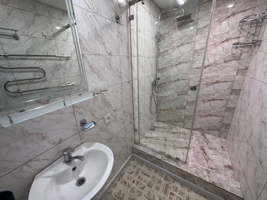 Яккасарайский, ул. Шота Руставели.