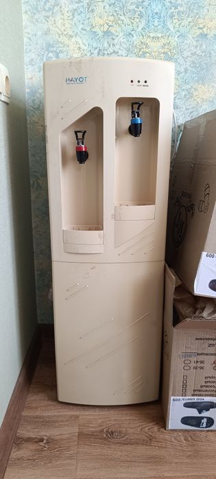 Продается кулер для воды