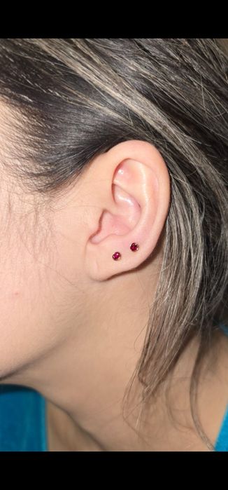 Прокол ушей детям и взрослым от 6900