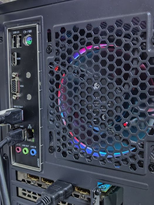 Core i3, 16GB, 6GB, 1000 SSD