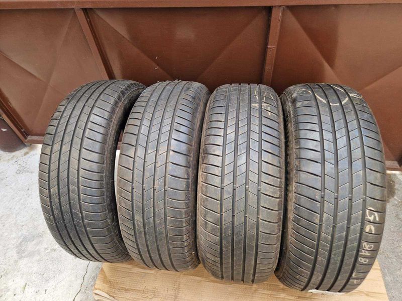 4 Bridgestone R18 235/60
летни гуми 
DOT5121
