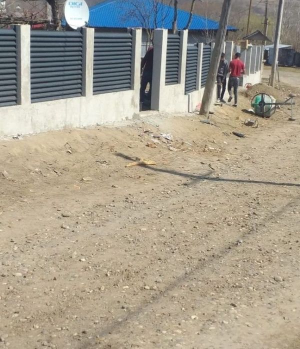 Executam garduri diferite modele