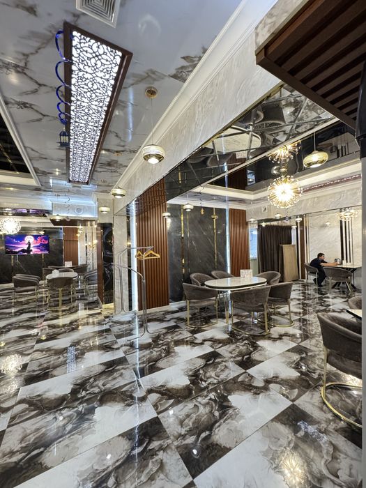 Novza uztelecom yaqinida restarant sotiladi