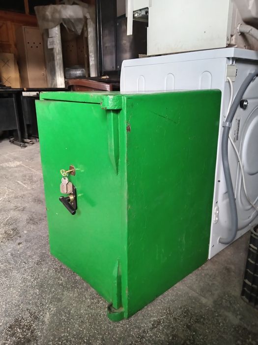 Огнеупорна каса от соца