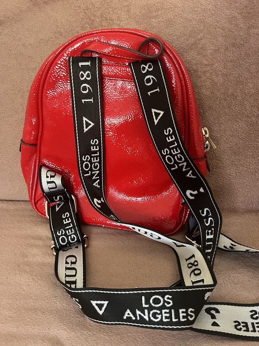 Нови раници зелена и червена