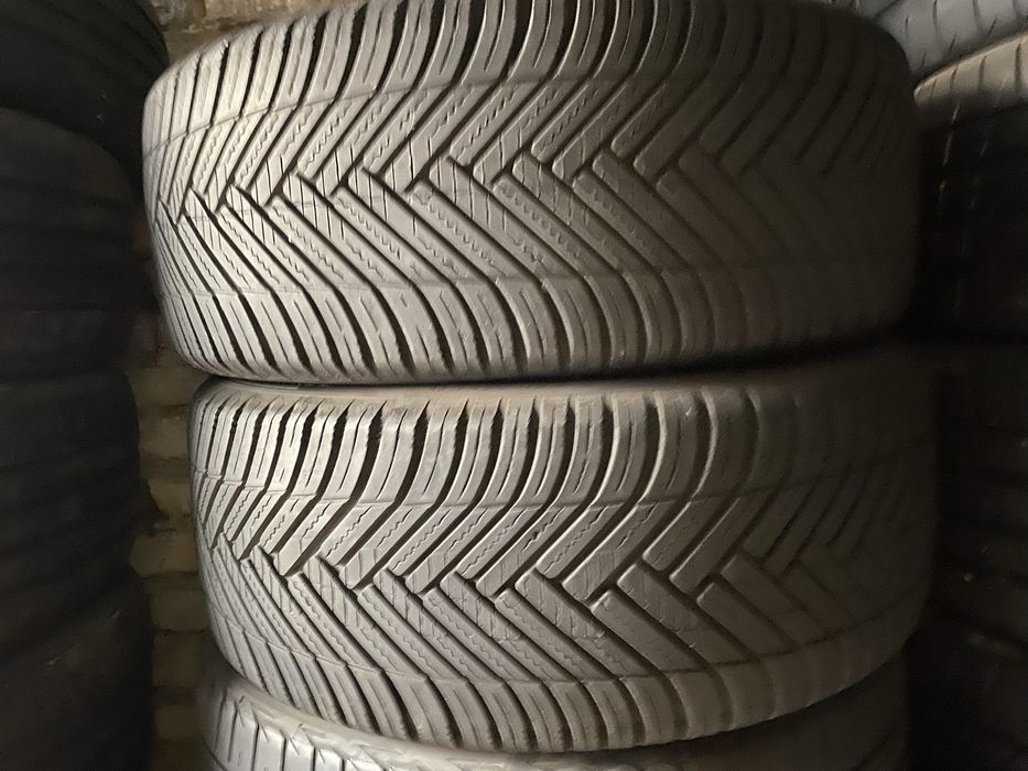 Шины 225/45/17 пара бу ханкок