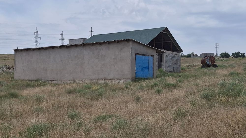 Недостроенный жилой дом