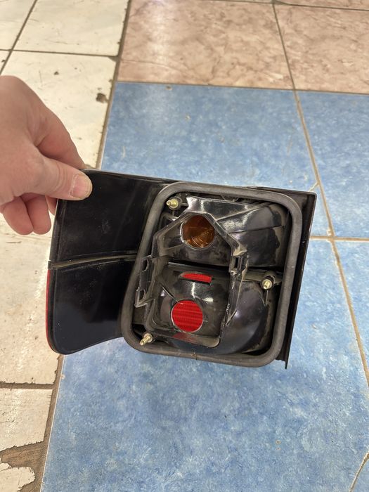 Задний правый фонарь vw vento