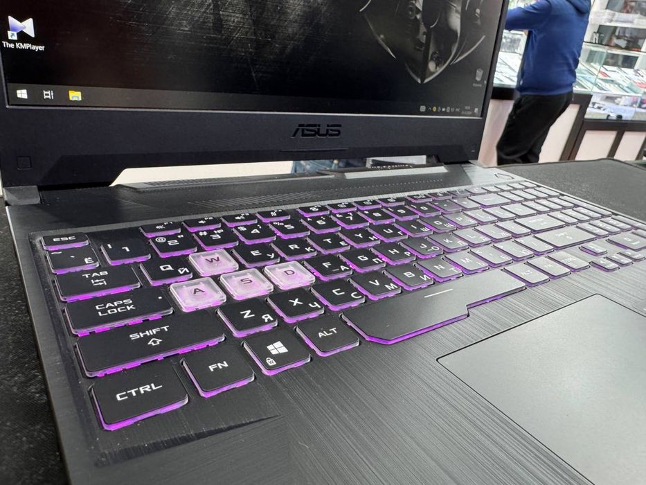 Asus TUF gaming F15 Core i5-10300H 16/256H GTX1650