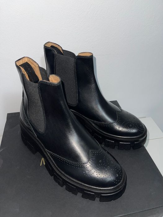 Vand incaltaminte din piele