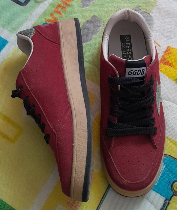 Женский кроссовка 2500 тг