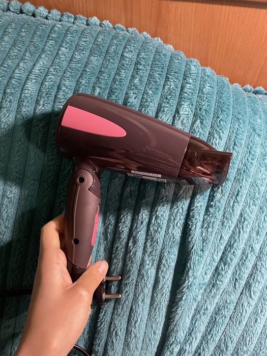 Фен почти новый , в хорошем состоянии