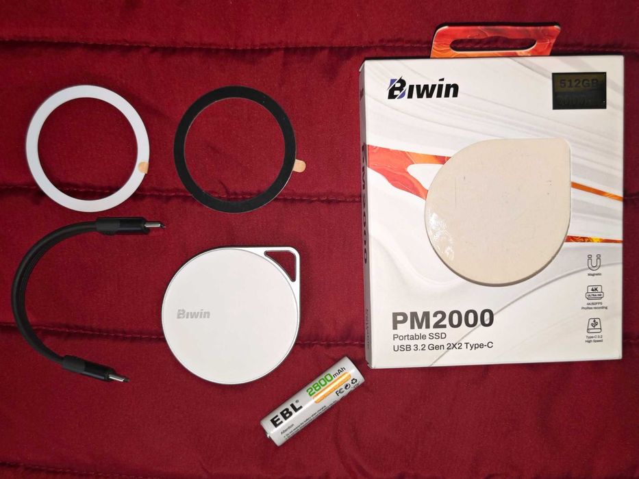 Biwin portabil SSD magnetic, sigilat