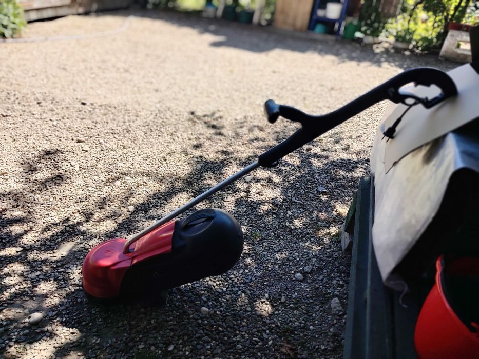 Cositoare gazon cu colector iarba