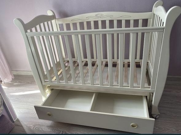 Детская кроватка