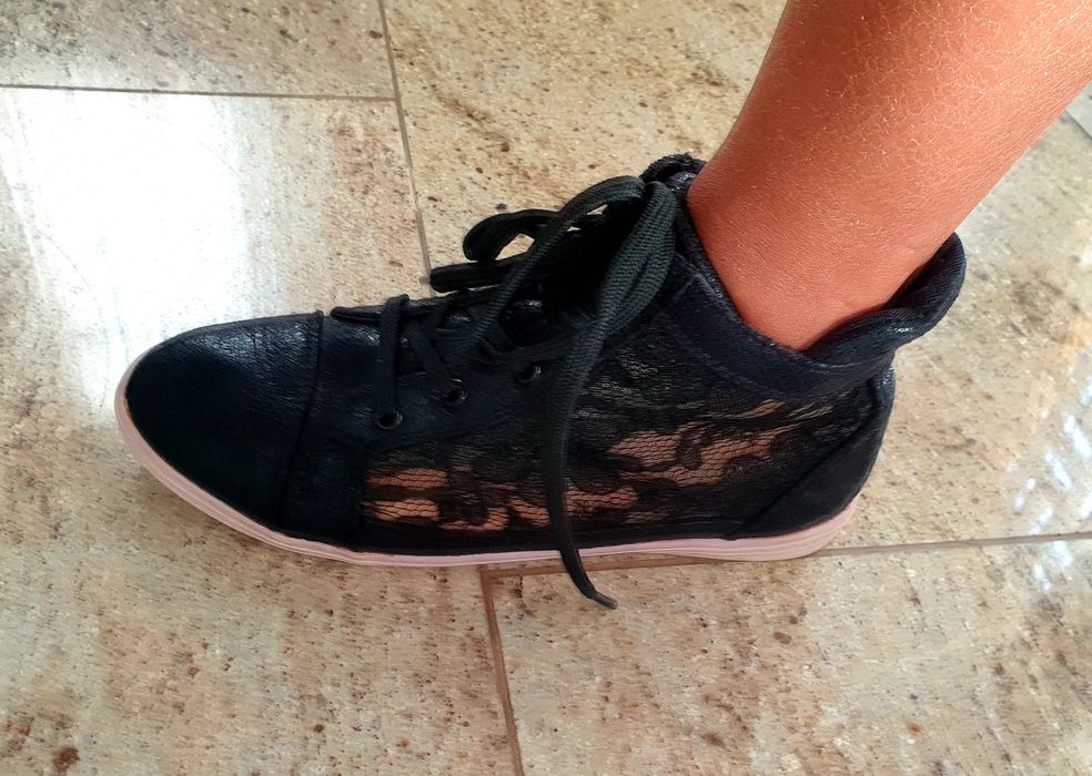 Pantofi sport, Ravin