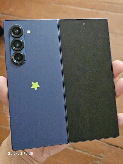 Samsung Galaxy Z Fold 6