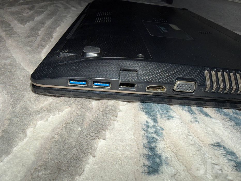Ноутбук ASUS 2012