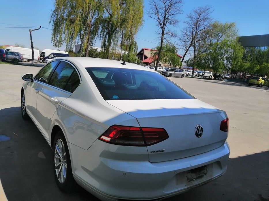 Dezmembram Volkswagen Passat B8