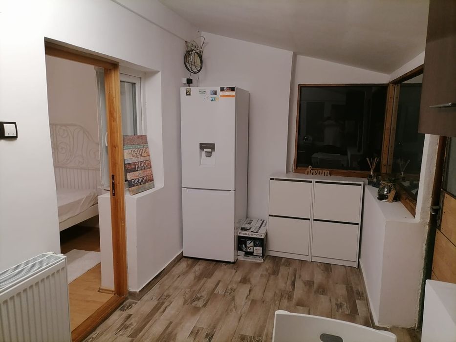 Inchiriez casa cu 2 camere