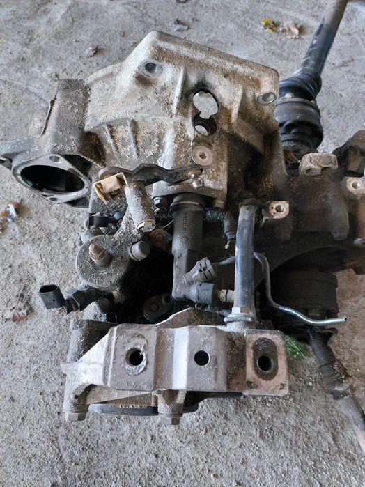 Скоростна кутия за Голф 4 /  Ауди А3 /Бора