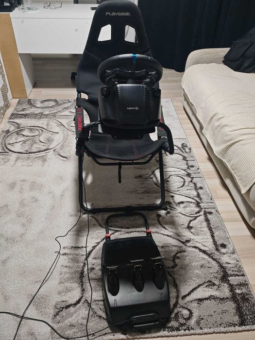 Volan Logitech Driving Force G29 + Pedalier + Scaun Cockpit Playseat