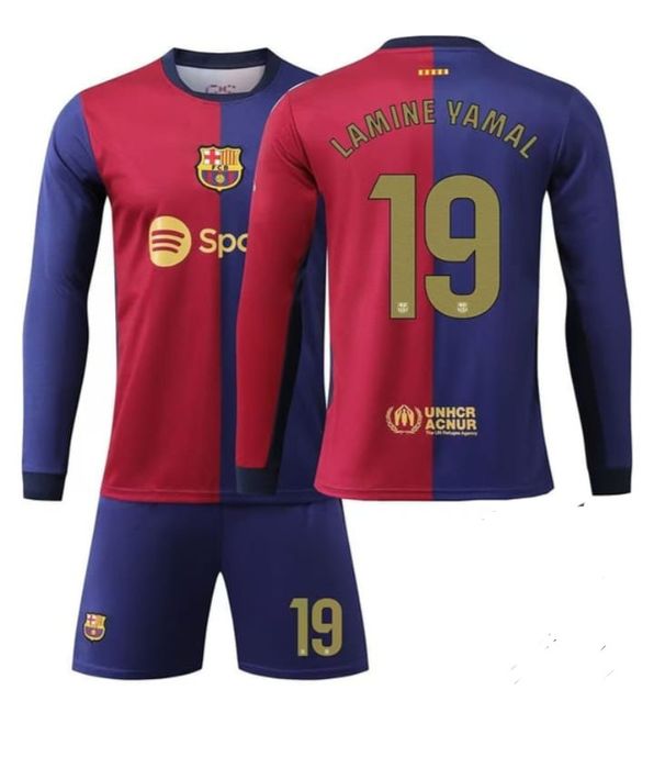 Продам футбольную форму