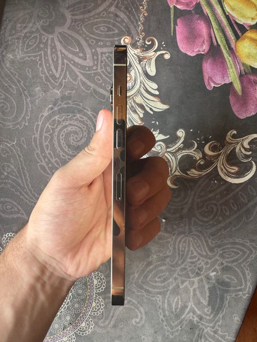 iPhone 14 Pro Max Gold