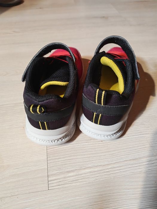 Vând adidași copii Skechers S light nr 26