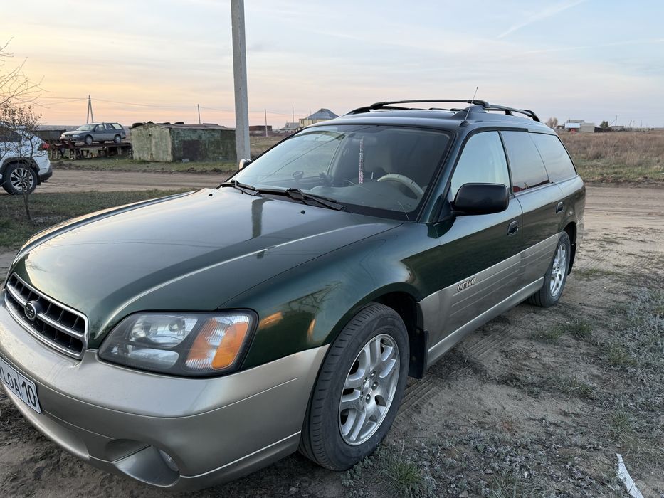 Subaru Outback 2000 года