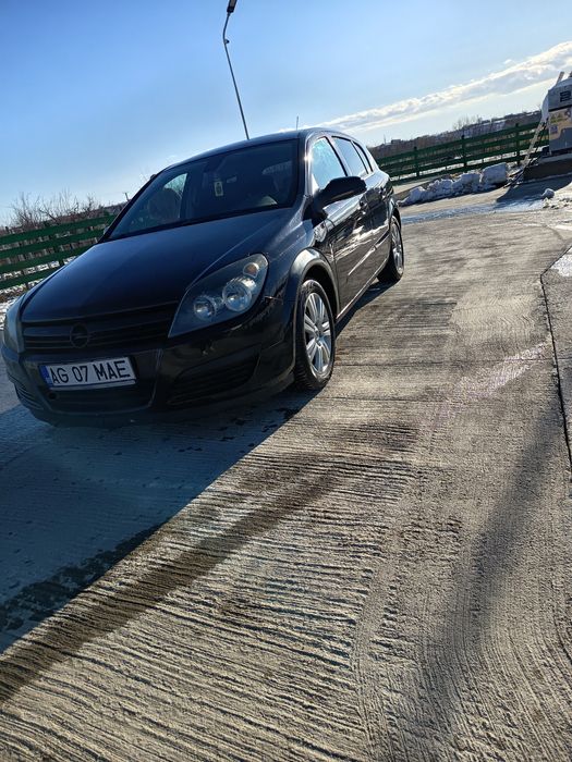 Vând Opel Astra H hatchback 2005.  1.8 benzină/GPL