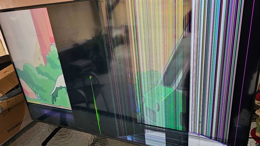 Smart TV Samsung QLED 43", functional, ecran fisurat QE40Q60