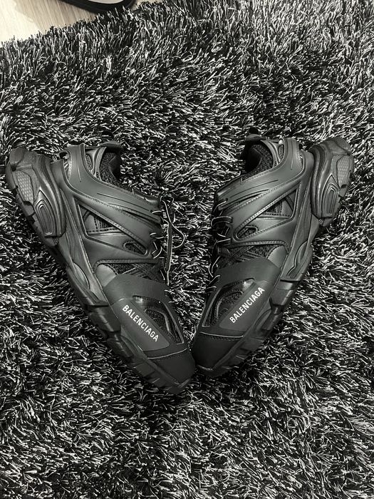 Balenciaga Track 42
