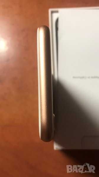 Продавам iphone 8 gold rose 64gb