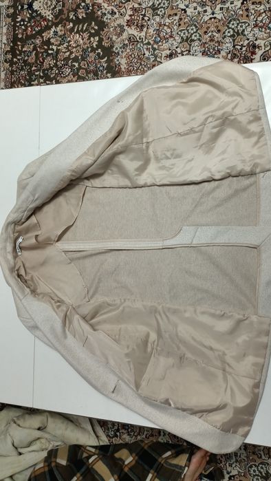 Продам пиджак, размер 42