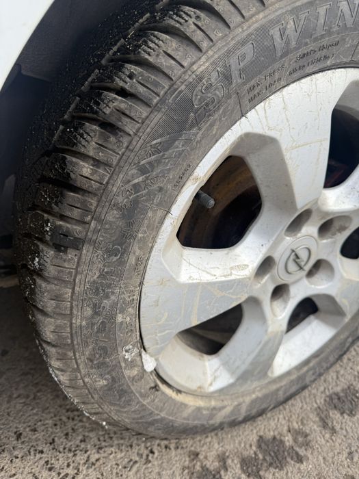 Dezmembrez Opel astra h 1.9 101cp