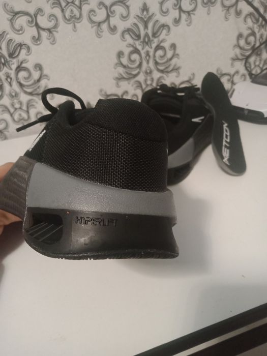 Продам кроссовки Nike METCON 7