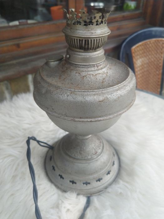 Лампи ръчна изработка на ток