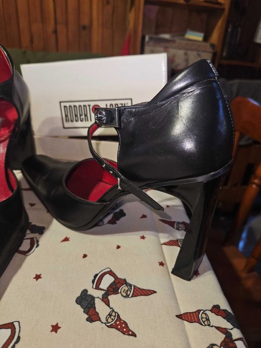 Официални обувки Roberto Lenzi 39 номер