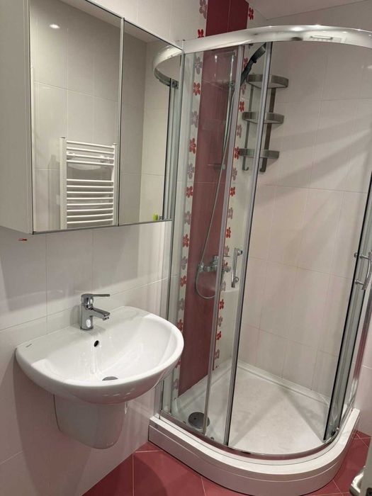 Прекрасен двустаен апартамент в Младост 1А !